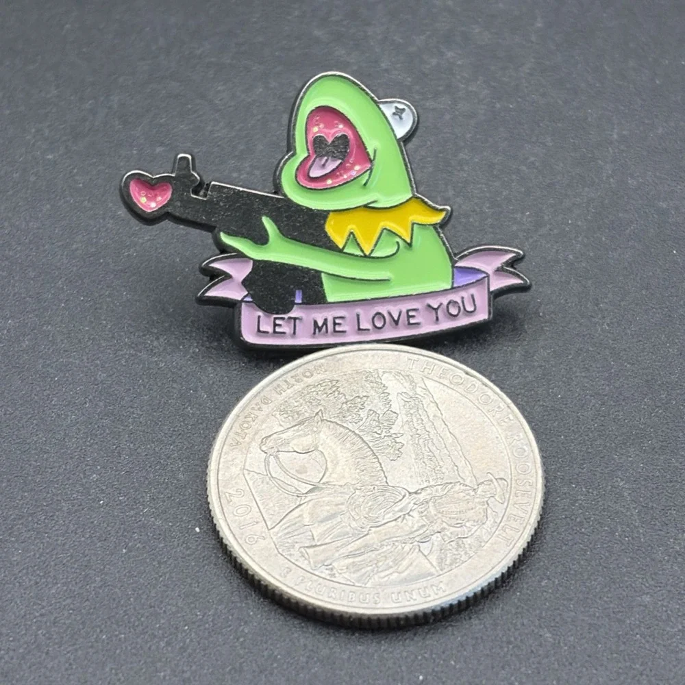 The Muppets Kermit Let Me‎ Love You Funny Lapel Hat Pin
